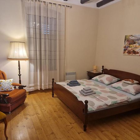Apartments Sena พูลา ภายนอก รูปภาพ