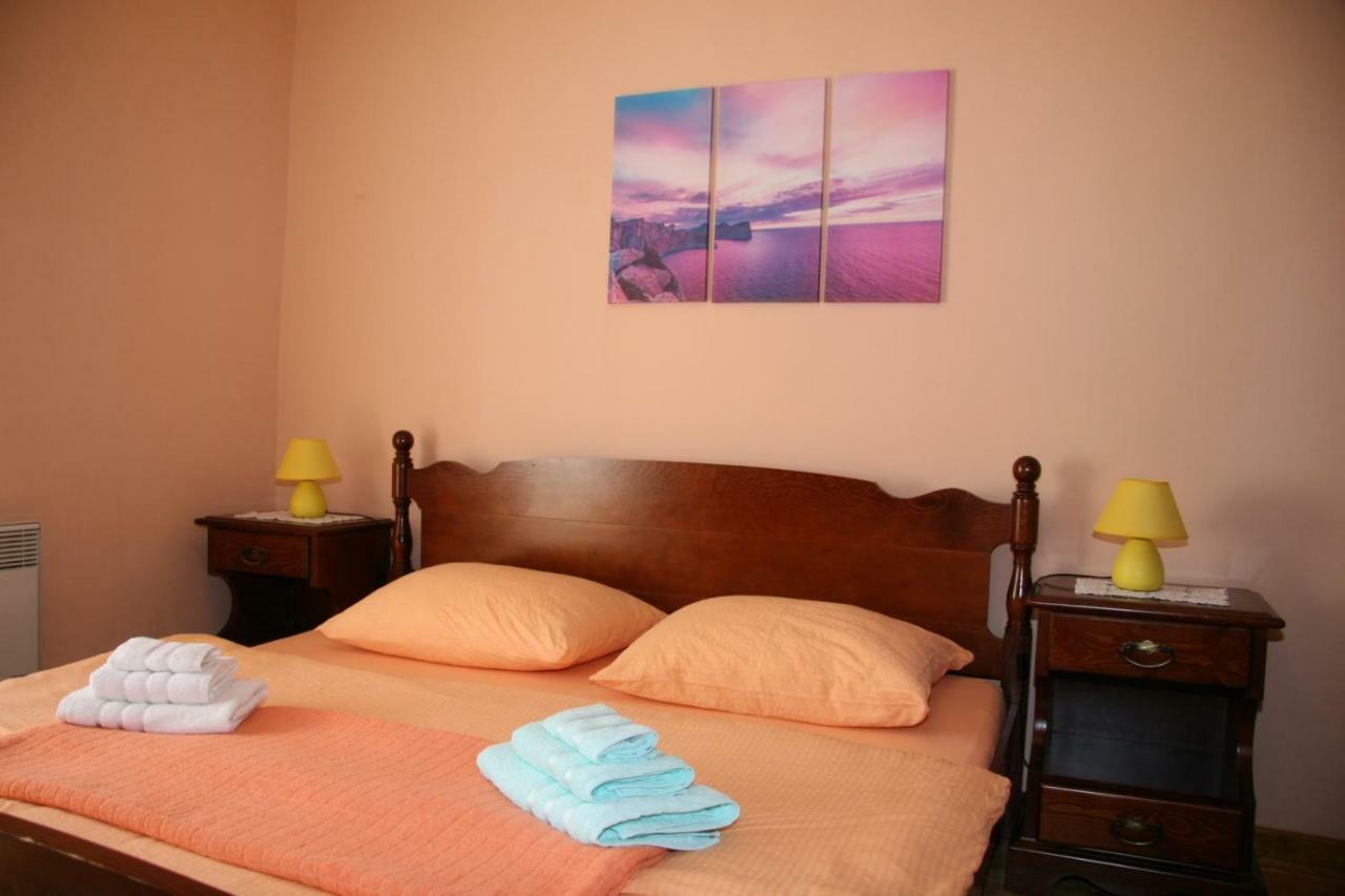 Apartments Sena พูลา ภายนอก รูปภาพ